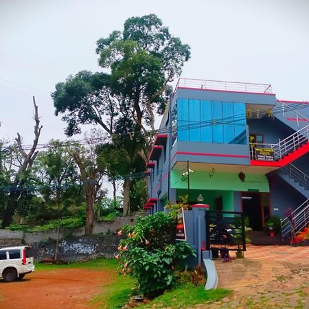 Royal Garden Yercaud Hotell Exteriör bild